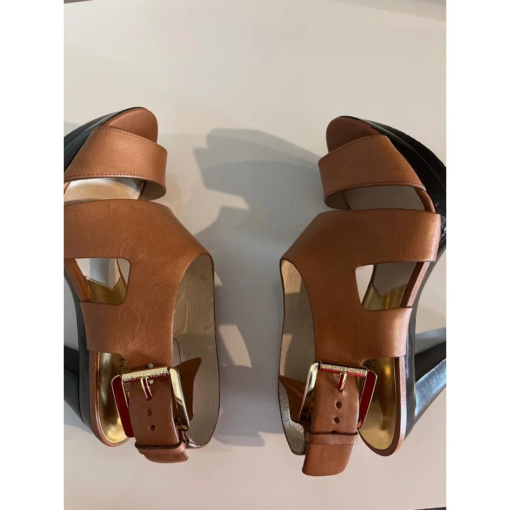Michael Kors Tan‎ Leather Platform Sandals Gold Buckle Ankle Strap Heels
